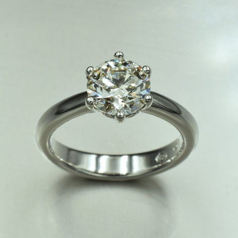 18ct white gold & diamond six-claw solitaire - Scherman's - Engagement rings - Scherman's