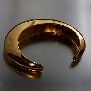 Gold plated cuff bangle in silver- Back